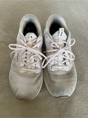 Brooks Revel 7 Light Gray/White Mesh Trainers